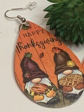 Gnome Earring, Fall Earring, Thanksgiving Earrings, Holiday Earrings, Gnome, Elf